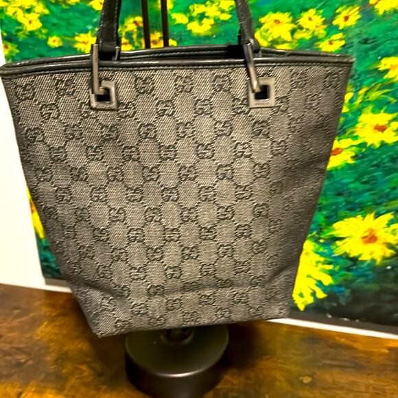9/10 Gucci GG Denim Monogram Tote Bag FREE Denim Gucci Wallet - Picture 4 of 11